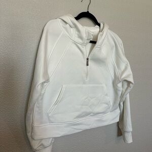 Ulu Cropped White Fleece Pullover